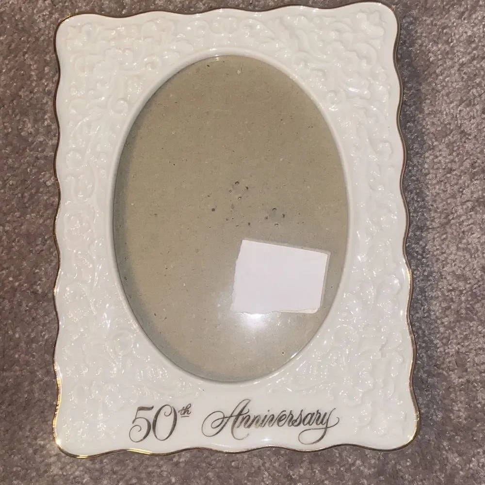 Hallmark 50th Anniversary Oval Gold Foil Ceramic Picture Frame!